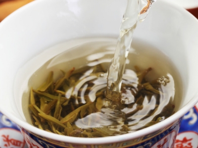 安吉白茶的功效與作用，簡(jiǎn)單概括安吉白茶功效