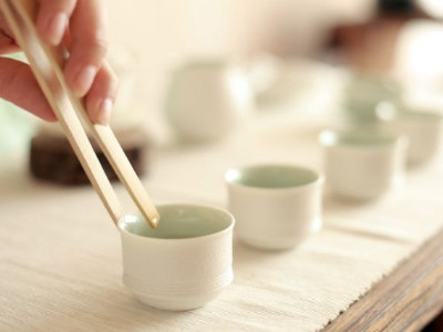 鐵觀音的泡法，水溫100°C最佳第一泡不能喝