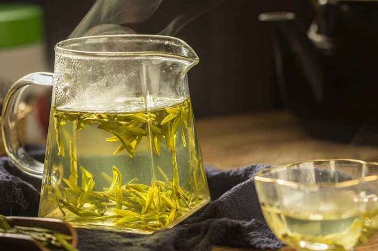 蜂蜜泡茶葉的副作用，蜂蜜泡茶葉有什么禁忌