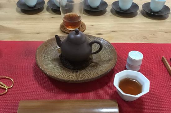 肉桂可以用紫砂壺沖泡嗎，紫砂壺能泡武夷巖茶肉桂用嗎？
