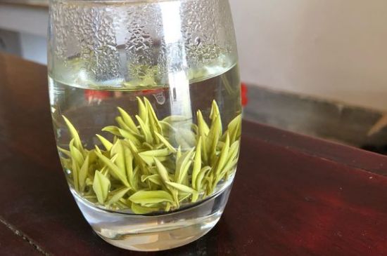 安吉白茶夏天怎么保存，安吉白茶能冷凍儲存嗎？