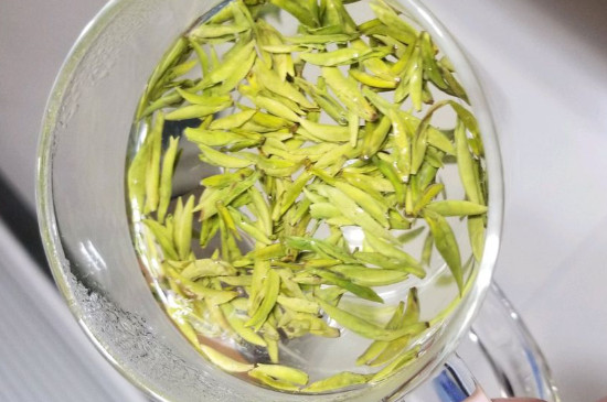 茶葉過期5年了但沒開封，茶葉放久了能喝嗎