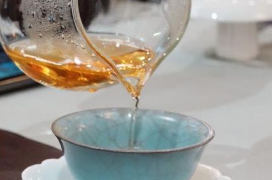 什么茶葉容易放香精，香精茶有什么危害？