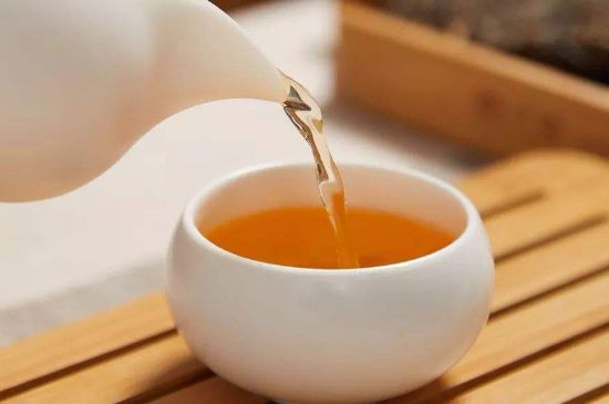 泡好的茶水放冰箱能保存多久，泡好的茶冷藏放多久？