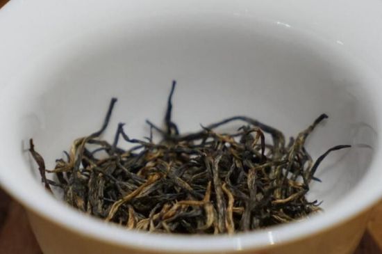 怎樣鑒別金駿眉的好壞，金駿眉紅茶的鑒別方法