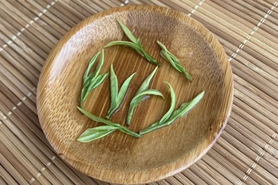 安吉白茶夏天怎么保存，安吉白茶能冷凍儲存嗎？