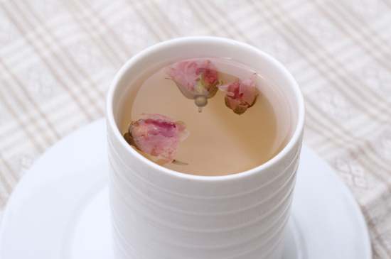 怎么判斷玫瑰花茶好不好，玫瑰花茶怎么樣鑒別