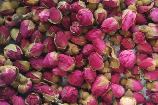 玫瑰花茶的功效與作用，堅持喝一個月玫瑰花茶會怎樣？