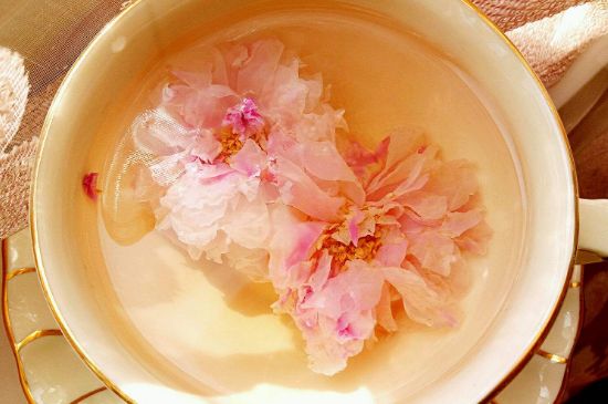 玫瑰花茶的功效與作用，堅持喝一個月玫瑰花茶會怎樣？