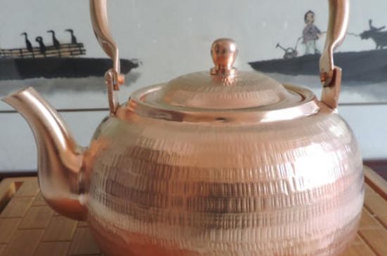 用銅壺燒水有什么禁忌，銅壺煮水的兩大忌諱和好處