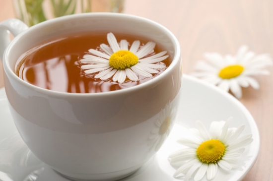 經(jīng)常菊花泡水好嗎，喝菊花茶有什么好處？