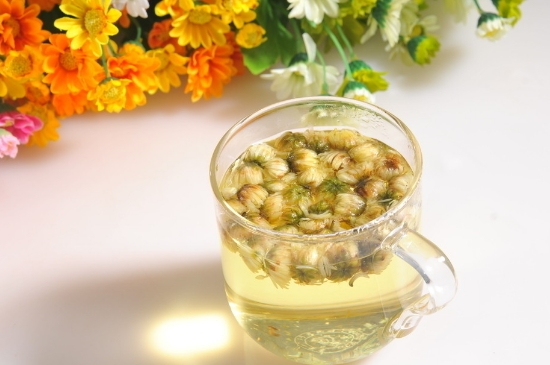 喝菊花茶有什么效果，女人長期喝菊花茶好嗎？