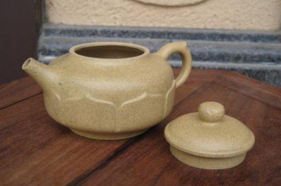 本山綠泥怎么分辨真假，真正的本山綠泥紫砂壺怎么鑒別？
