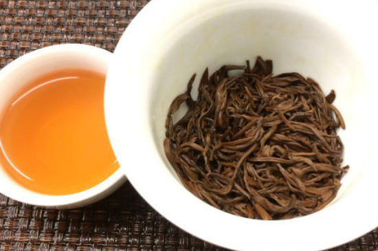 新茶和陳茶的區(qū)別，新茶和陳茶的介紹