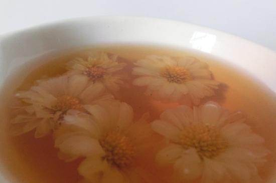 喝菊花茶有什么效果，女人長期喝菊花茶好嗎？