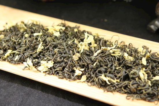 炒花飄雪是什么茶，花茶炒花是什么意思