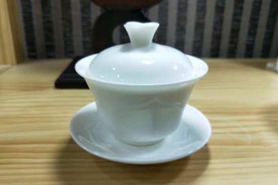 常見的七大材質(zhì)的茶具優(yōu)缺點(diǎn)，用什么材質(zhì)的茶具泡茶最好？