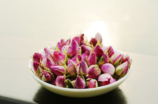 玫瑰花茶怎么泡不開，玫瑰花茶泡著不開花