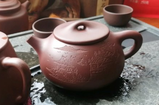 紫砂開壺和不開壺的區(qū)別，<a href=http://m.gangofyouth.com/chaju/zisha/ target=_blank class=infotextkey>紫砂壺開壺</a>的正確方法及開壺建議