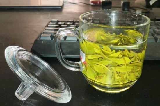 常見的七大材質(zhì)的茶具優(yōu)缺點(diǎn)，用什么材質(zhì)的茶具泡茶最好？