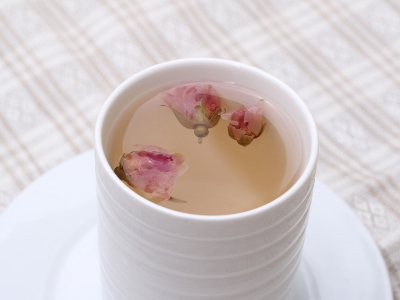 干玫瑰花泡前需要洗嗎，泡玫瑰花需要洗一下嗎？