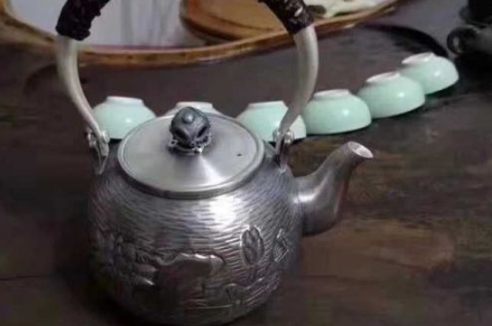 常見的七大材質(zhì)的茶具優(yōu)缺點(diǎn)，用什么材質(zhì)的茶具泡茶最好？