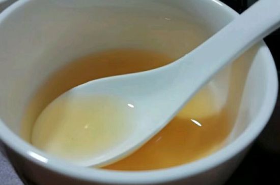女人喝紅茶好還是喝普洱茶好，普洱茶和紅茶哪個適合女人喝