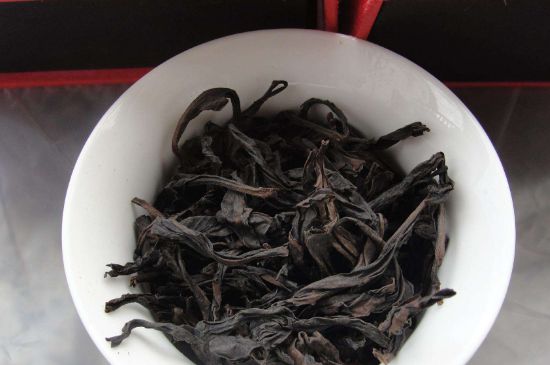 大紅袍四大品種有哪些，大紅袍的種類和著名品種特點(diǎn)介紹