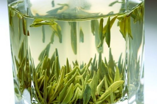 竹葉青和雀舌哪個貴，竹葉青茶貴嗎？