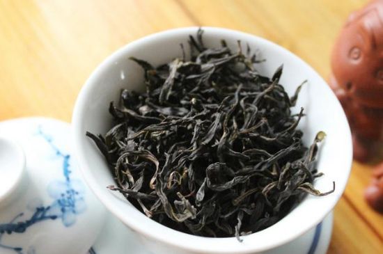鋸朵仔跟鴨屎香哪個貴，鋸朵子和鴨屎香哪個好喝？