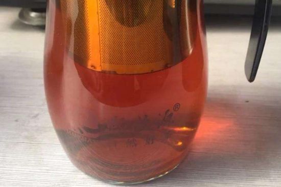 茯磚茶與普洱茶哪個(gè)好，茯茶和普洱茶口味區(qū)別